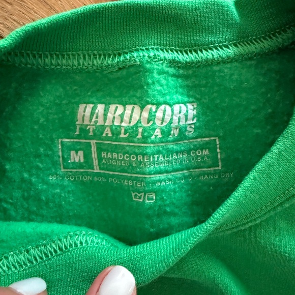 Green Italian Cropped Sweatshirt with White St. Patrick's Day Graphic - Picture 2 of 2